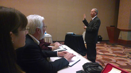 A longtime industry educator, Bruce Felber, MAS, frequently conducts workshops and webinars for industry newcomers and other industry professionals. Here, he leads a workshop during The PPAI Expo 2014.